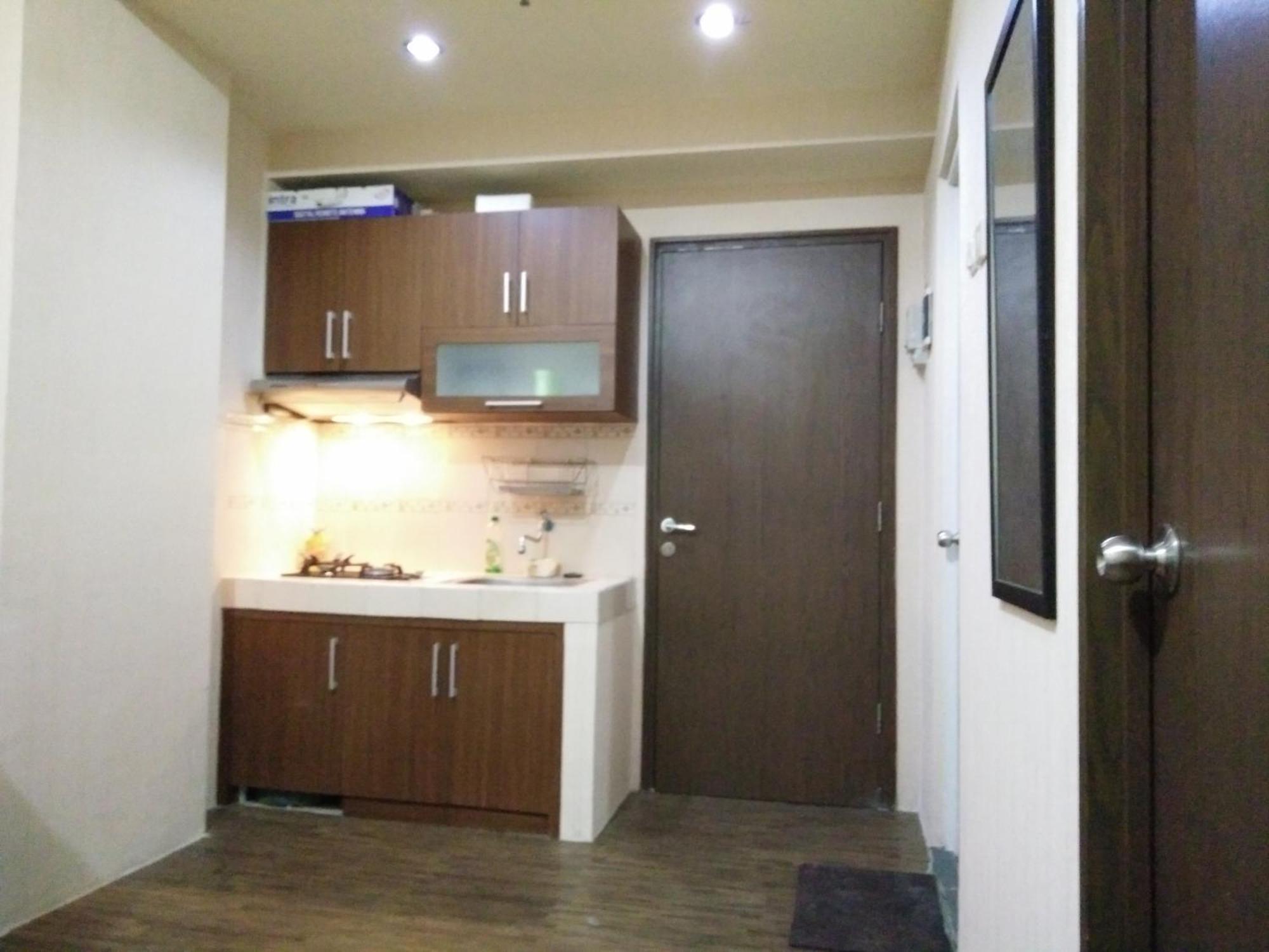 Apartment The Suites Metro By Yudis Бандунг Номер фото